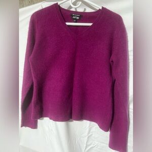 Apt. 9 Women's V-Neck Sweater cashmere magenta winter layering quite luxury